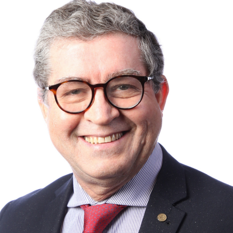 Dr Simon Kouz: Un pionnier de la recherche en cardiologie