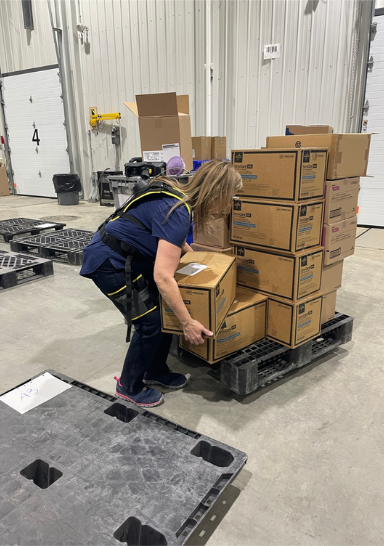 Exosquelettes: un pilote innovant au Centre de Distribution Régional de l’Assomption